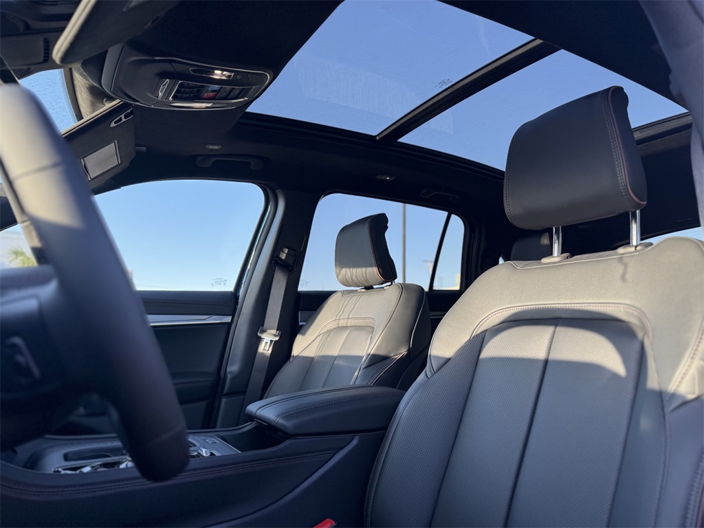 2025 Jeep Wagoneer S Launch Edition photo 18