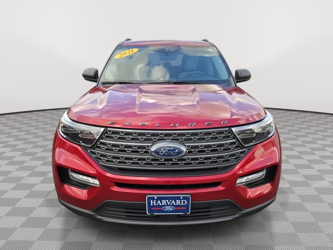 2021 Ford Explorer XLT photo 2