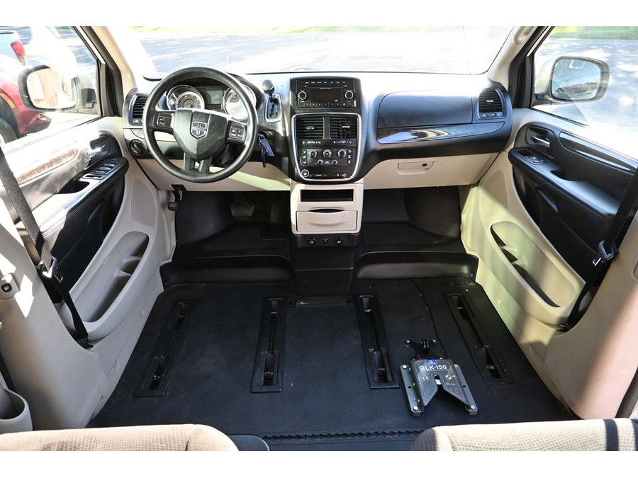 2013 Dodge Grand Caravan SXT photo 21