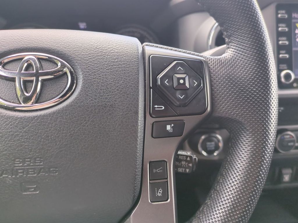 2023 Toyota Tacoma TRD Off-Road V6 photo 23