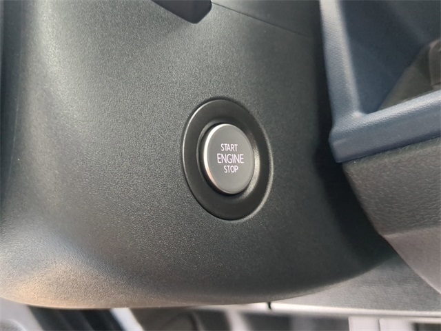 2025 Volkswagen ID. Buzz Pro Plus photo 28