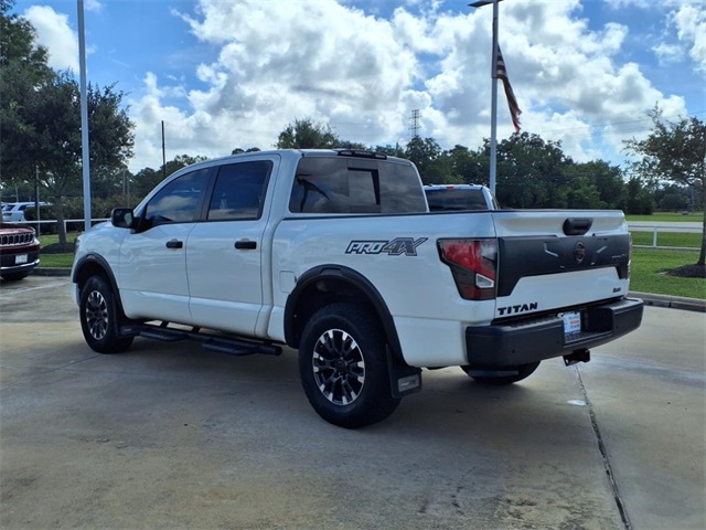 2023 Nissan Titan PRO-4X photo 2