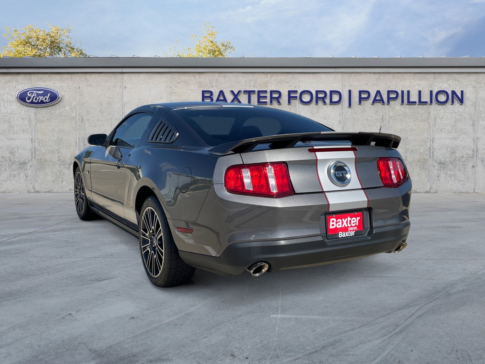 2010 Ford Mustang GT Premium photo 3