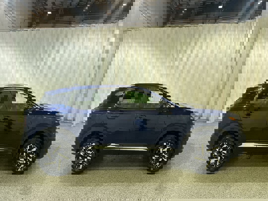 2026 Nissan Kicks SV photo 4