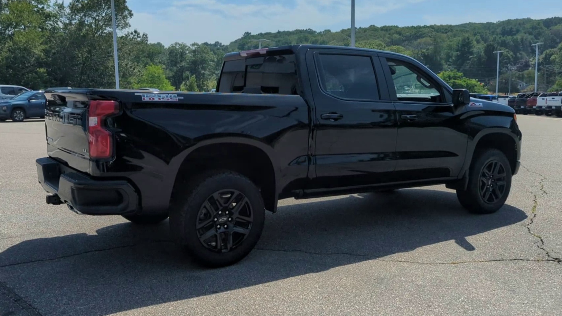 2025 Chevrolet Silverado 1500 LT Trail Boss photo 35