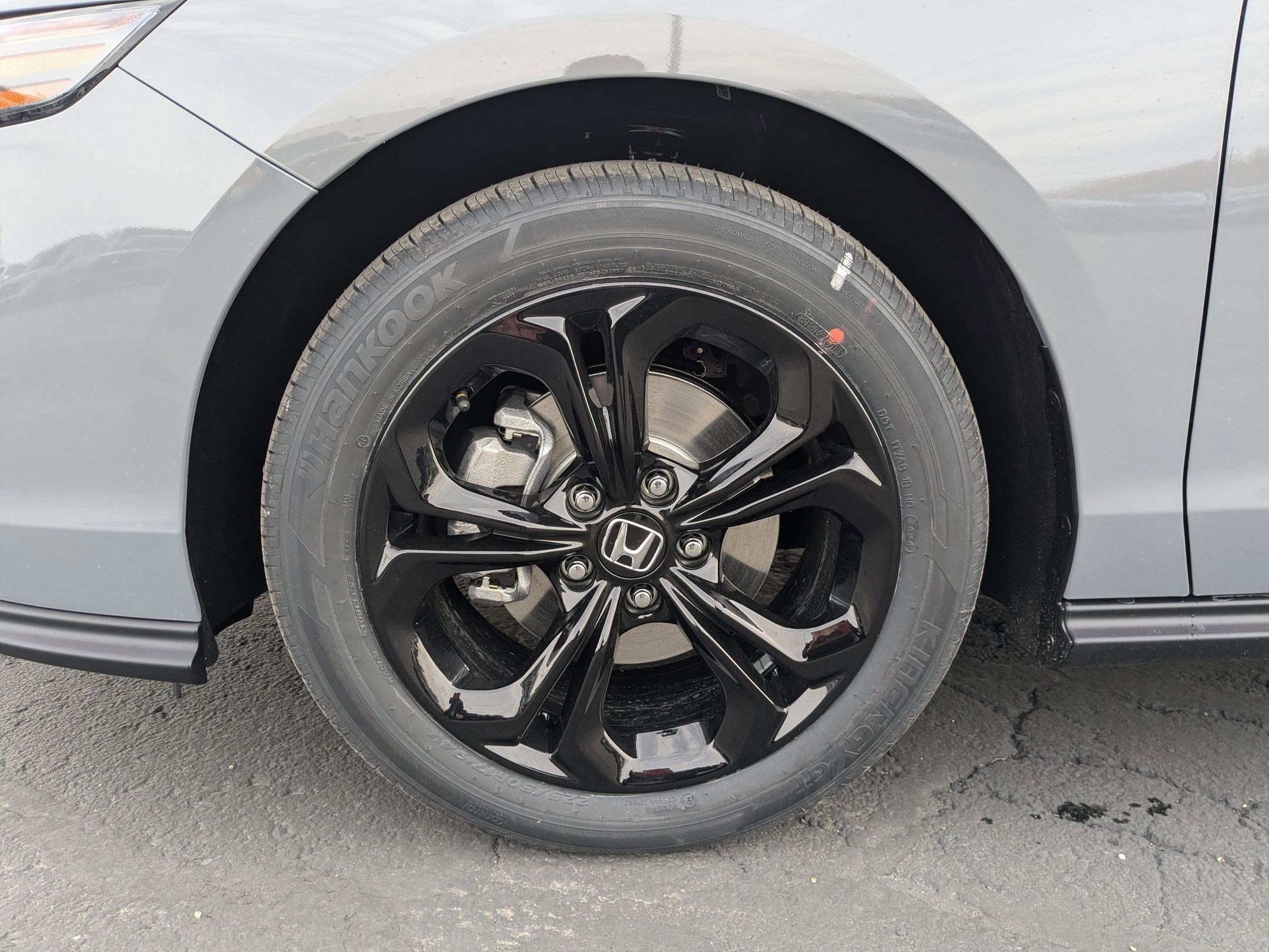 2025 Honda Accord SE photo 9