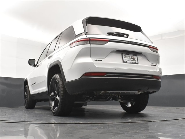 2025 Jeep Grand Cherokee Limited photo 21