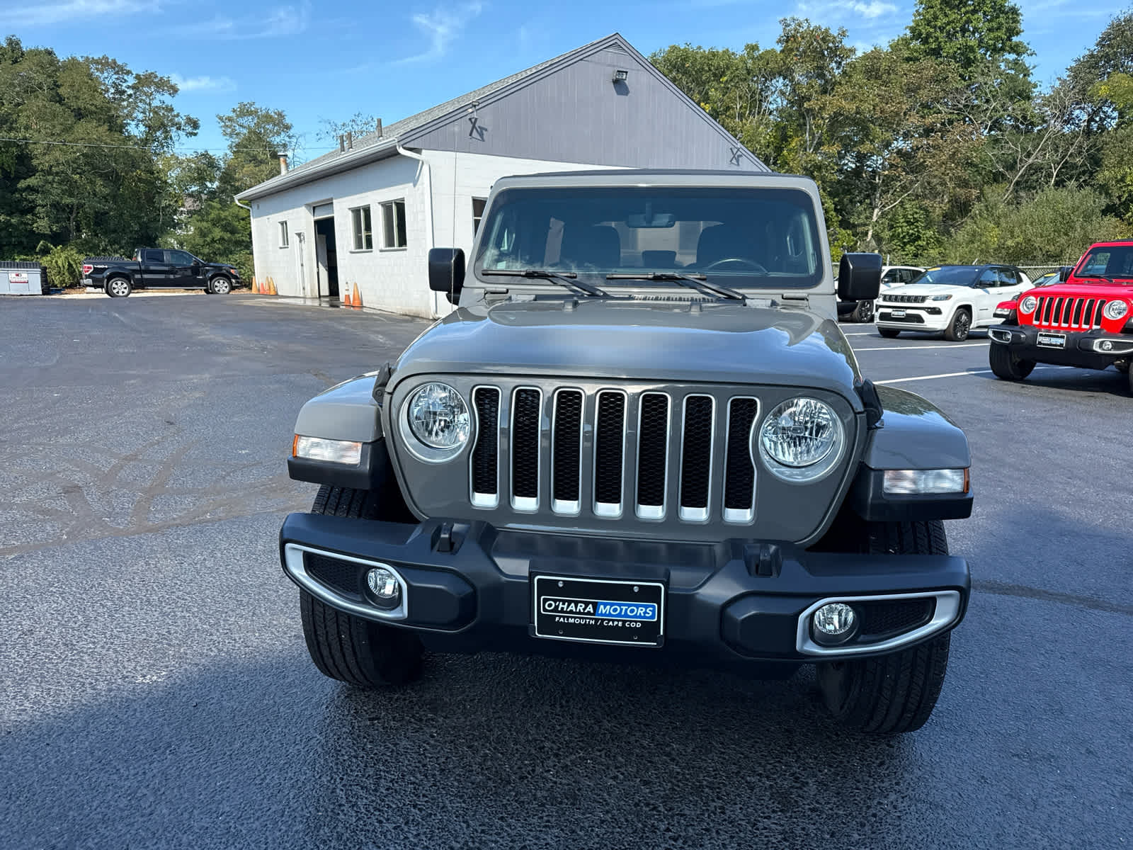 2023 Jeep Wrangler Sahara photo 8