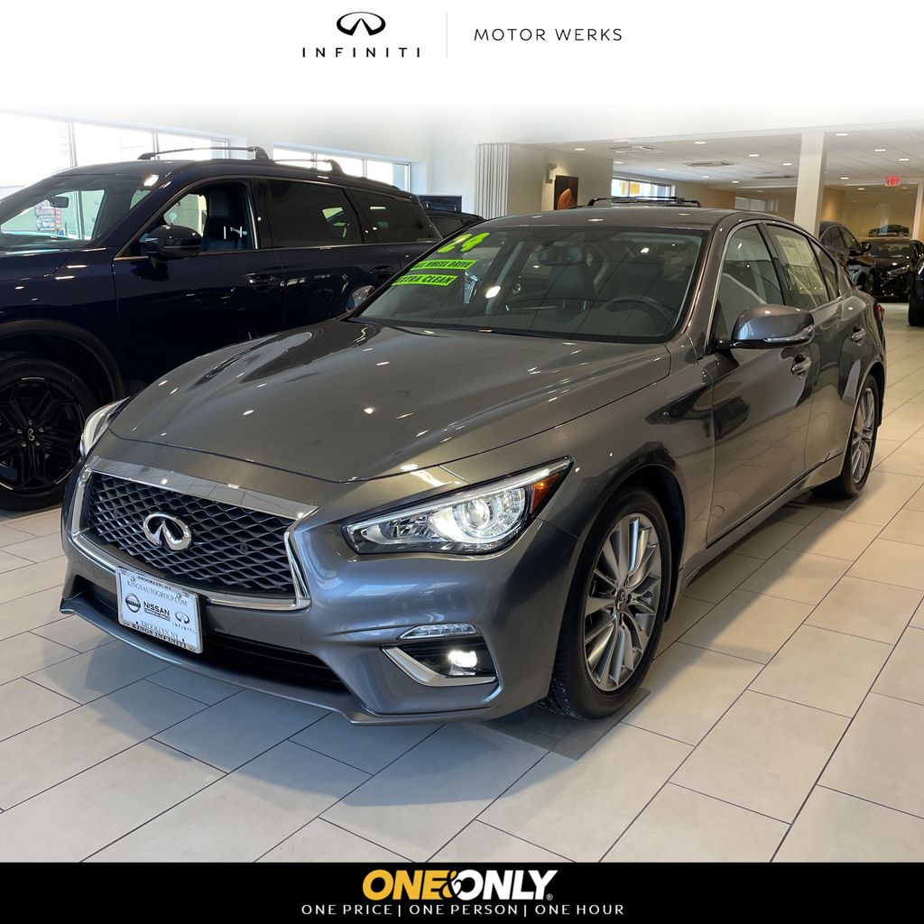 2024 INFINITI Q50 LUXE