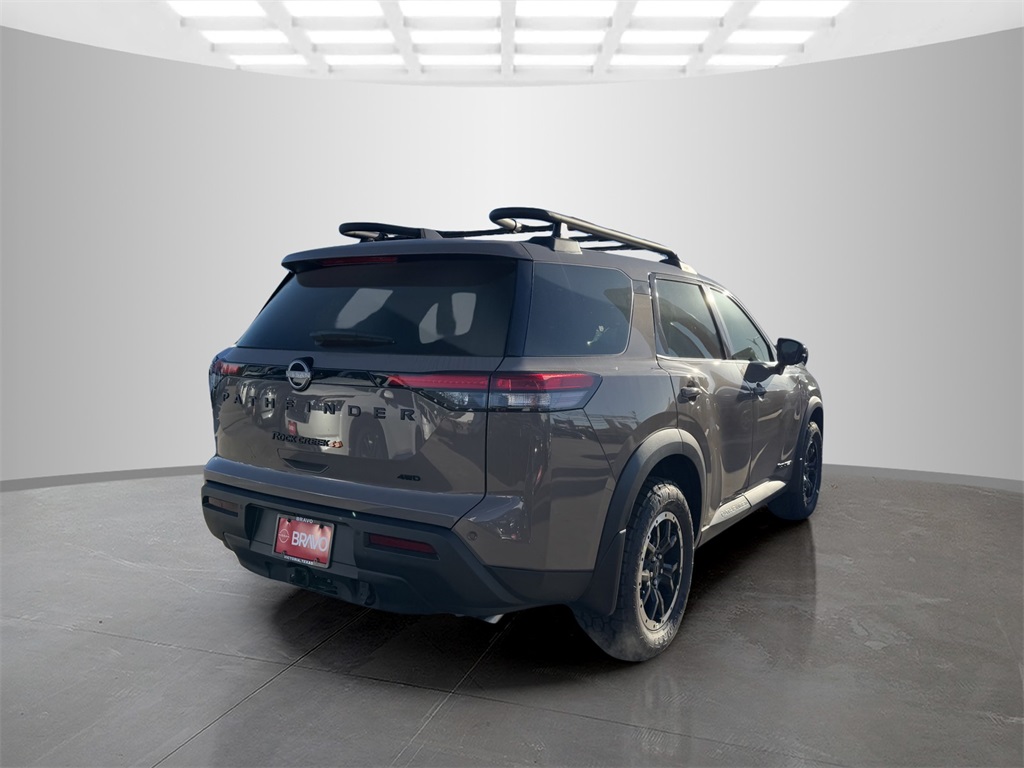 2025 Nissan Pathfinder Rock Creek photo 5
