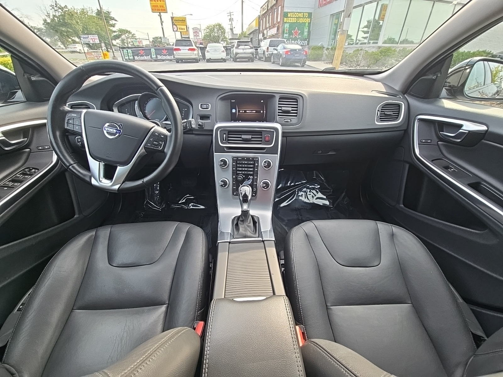 2018 Volvo V60 Cross Country T5 AWD photo 3