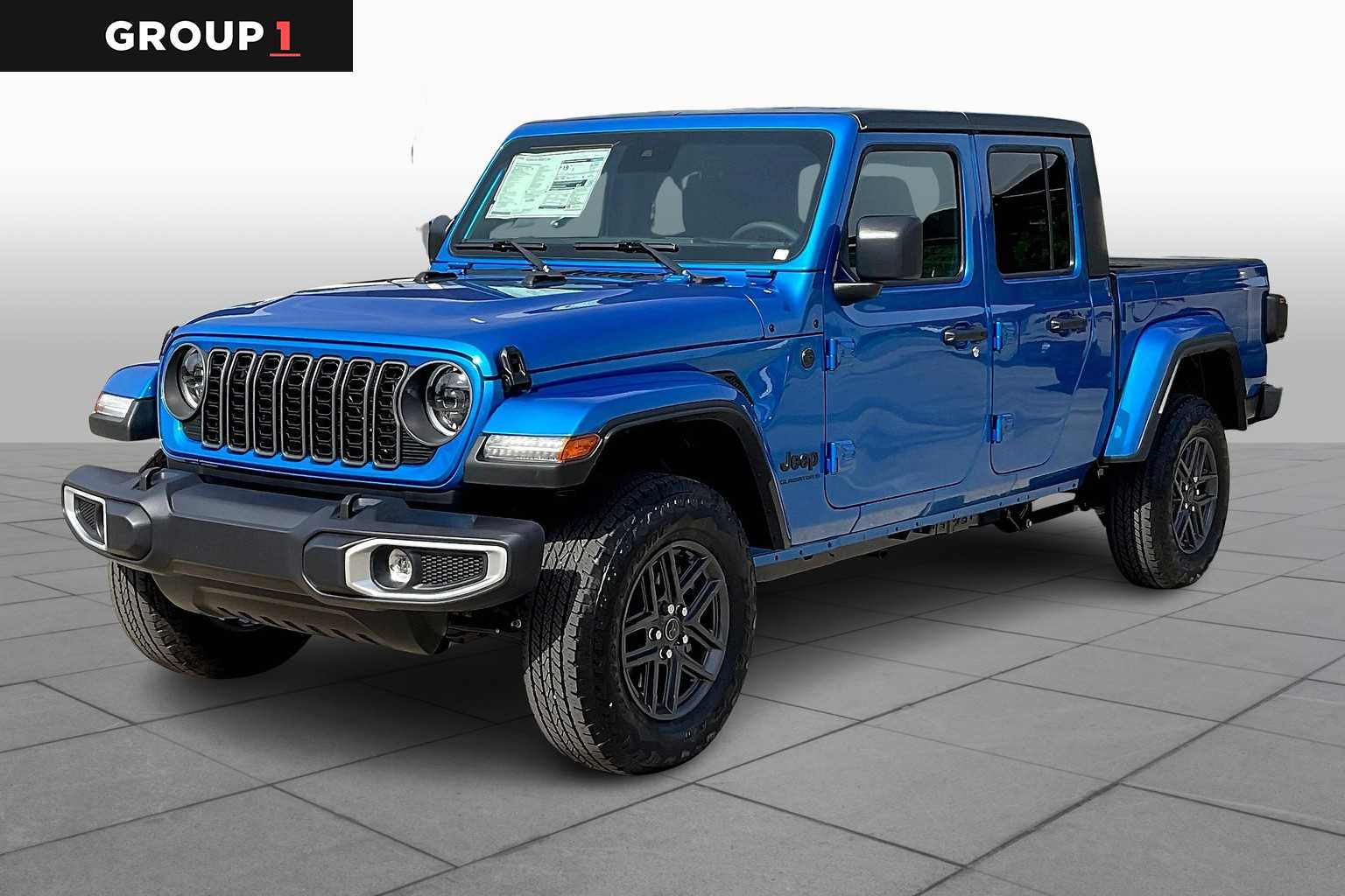 2025 Jeep Gladiator Sport S's photo