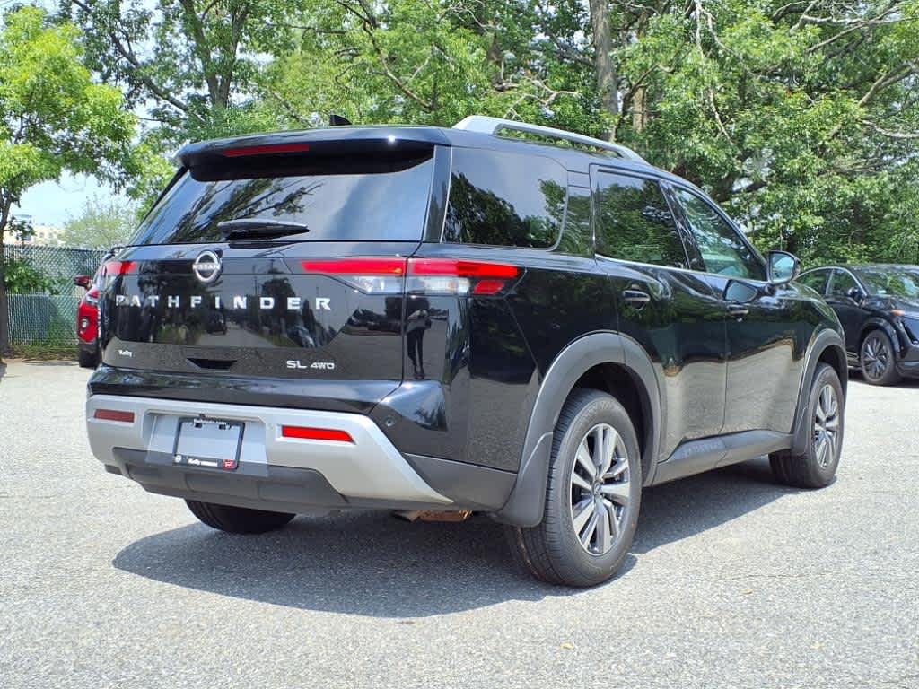 2023 Nissan Pathfinder SL photo 6