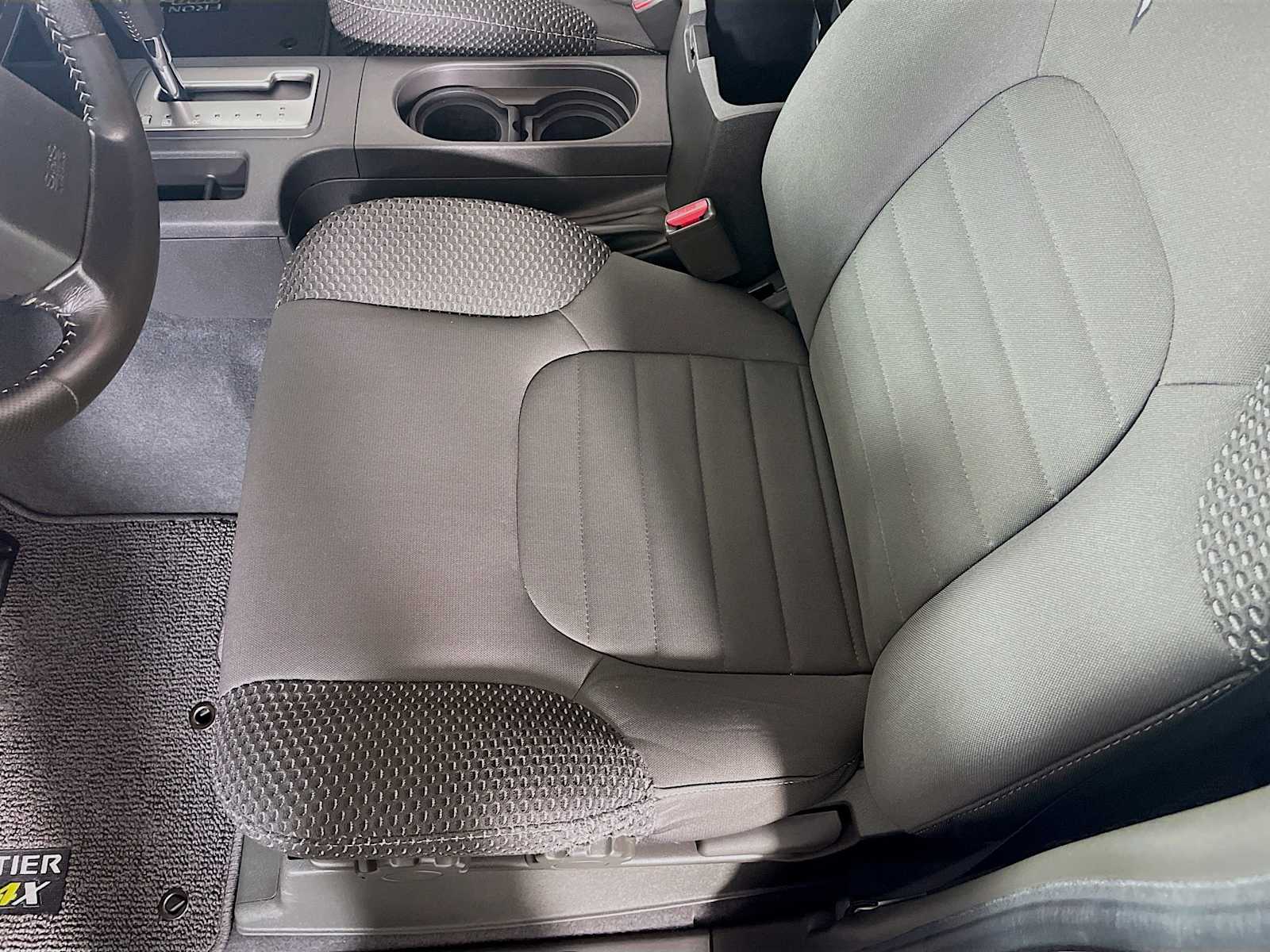2019 Nissan Frontier PRO-4X photo 16