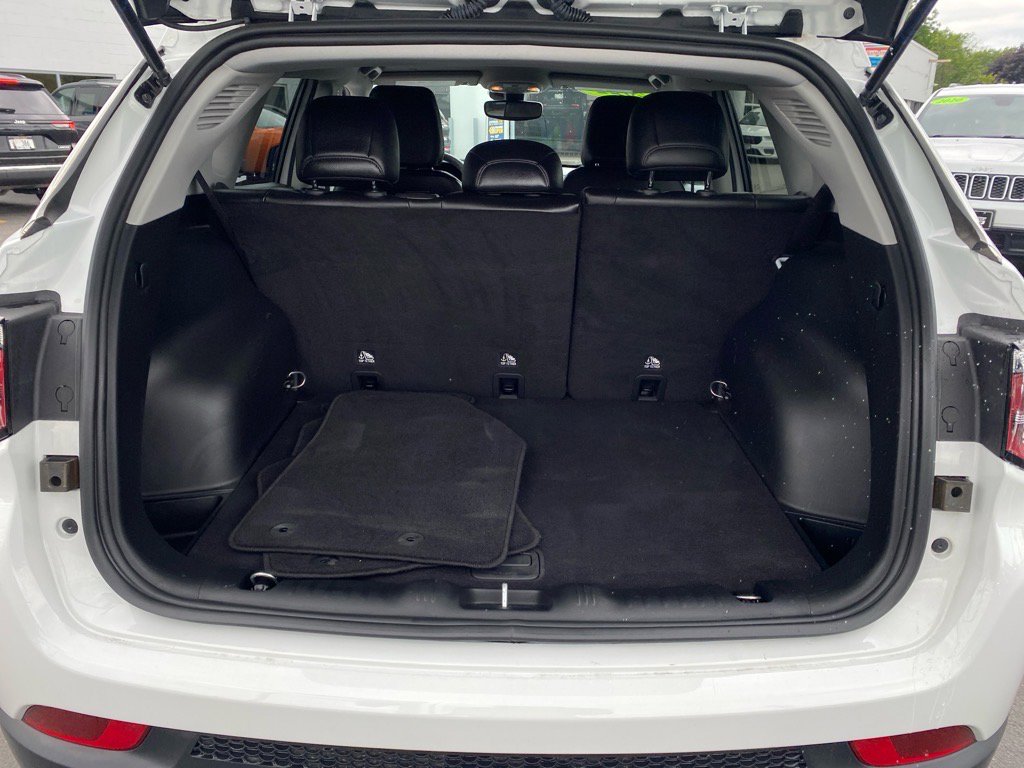 2022 Jeep Compass Latitude photo 23