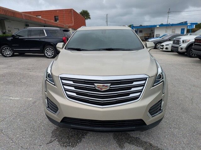 2017 Cadillac XT5 Base photo 2