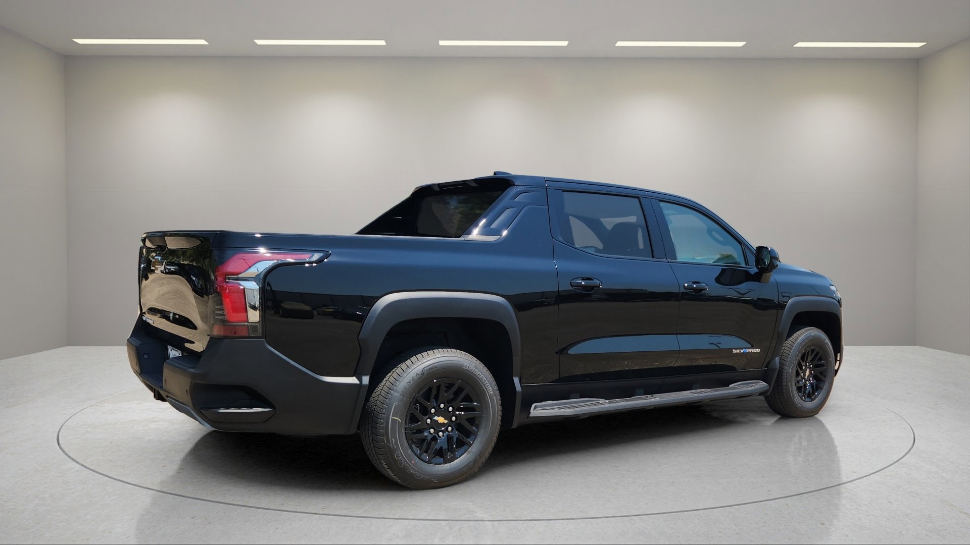 2026 Chevrolet Silverado EV LT photo 3