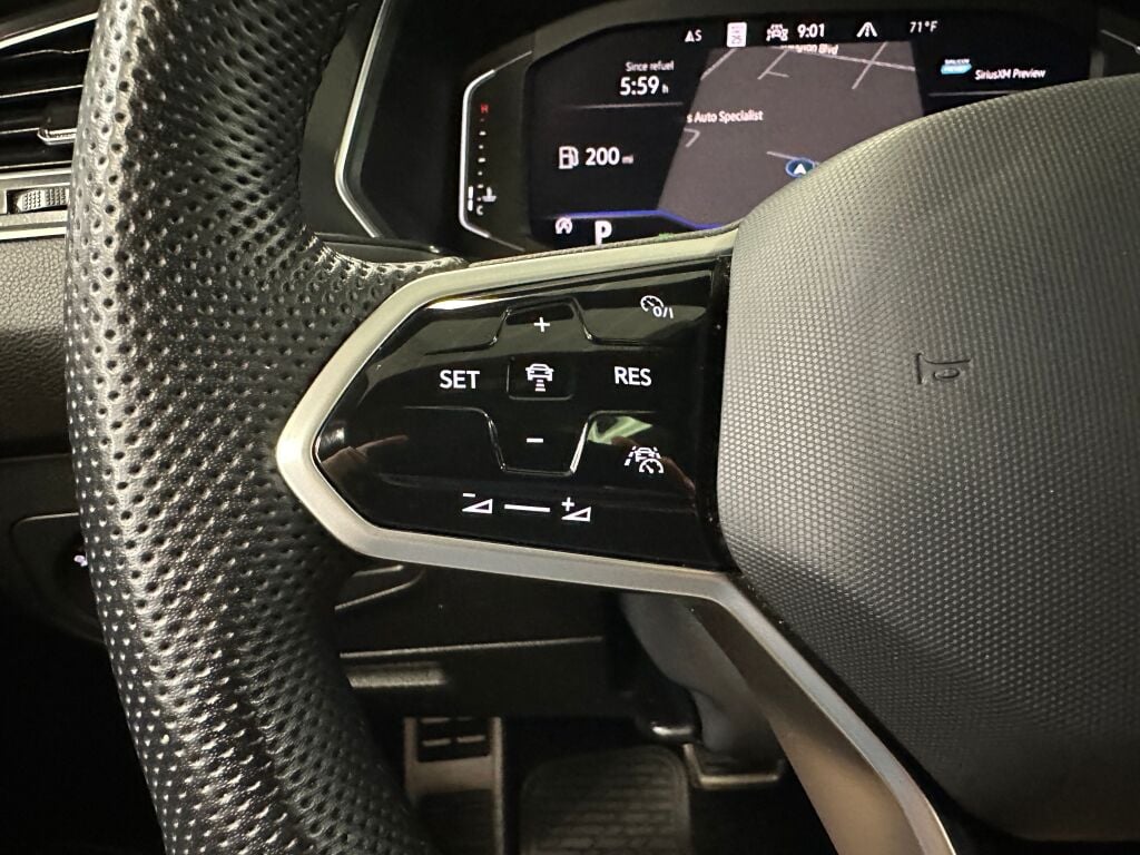2022 Volkswagen Tiguan SEL Premium R-Line photo 7