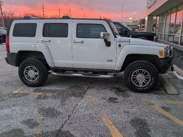 2008 HUMMER H3 - Image 1