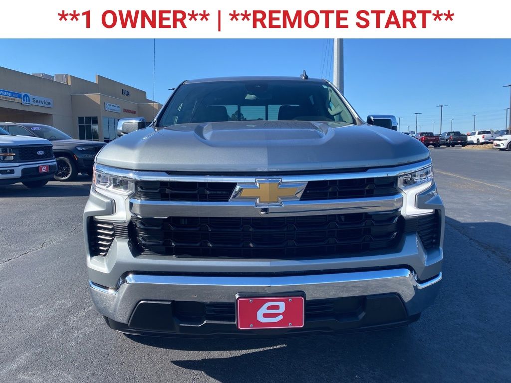 2024 Chevrolet Silverado 1500 LT photo 2