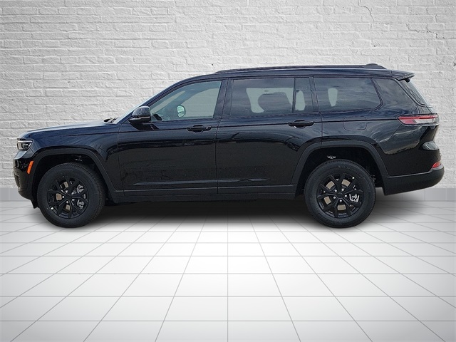 2025 Jeep Grand Cherokee Altitude photo 2