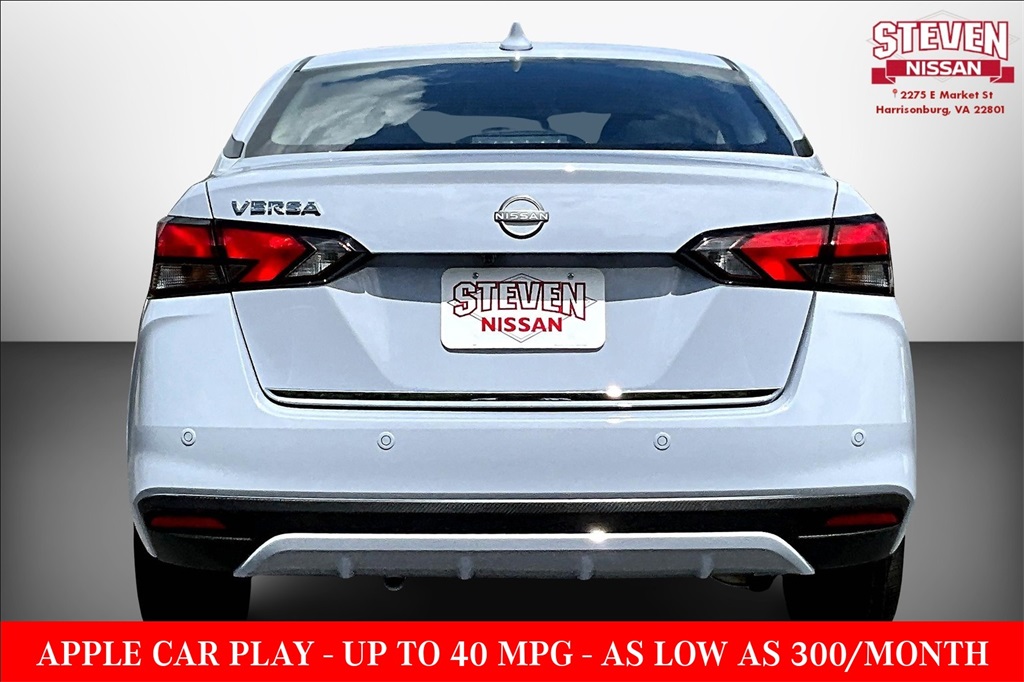2025 Nissan Versa 1.6 SV photo 4