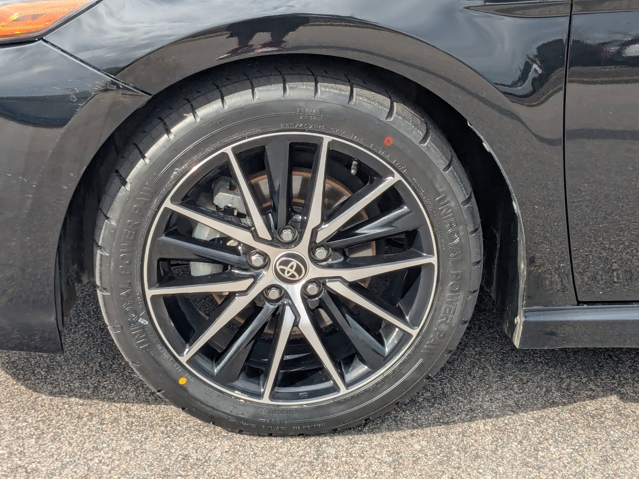 2022 Toyota Camry SE photo 3