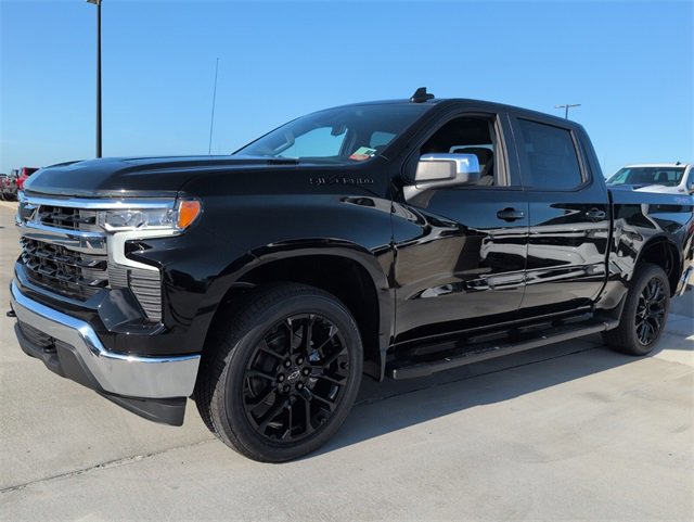 2026 Chevrolet Silverado 1500 LT photo 4
