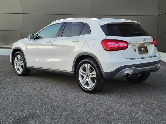 2020 Mercedes Benz GLA 250 4MATIC photo 3