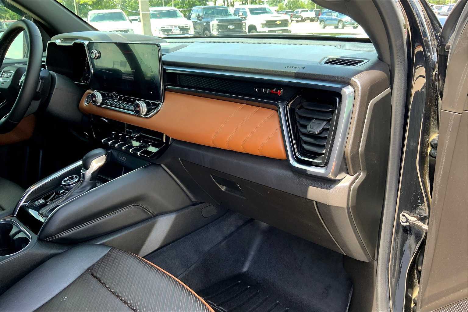 2023 Gmc Canyon AT4 photo 16