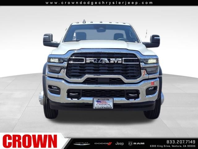 2025 Ram 5500 Tradesman photo 2