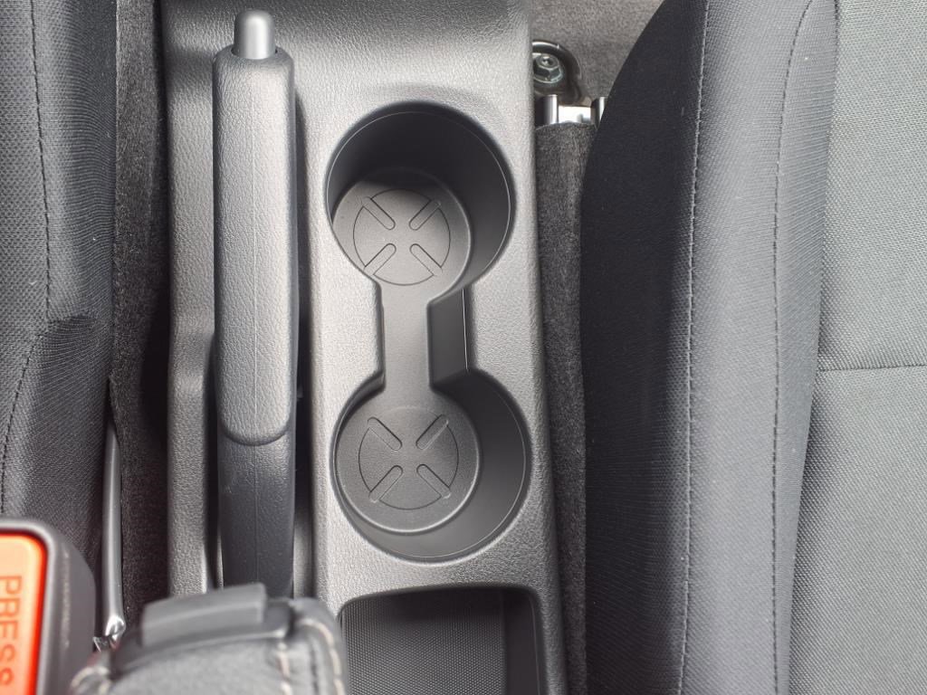 2025 Nissan Kicks Play S photo 19