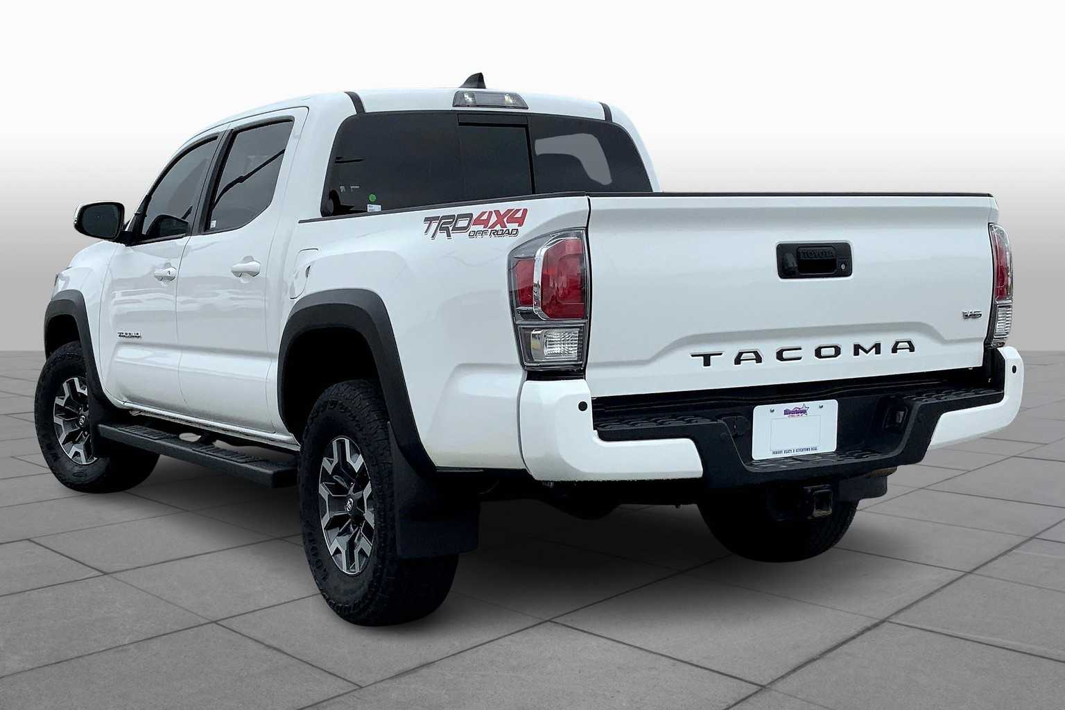 2023 Toyota Tacoma TRD photo 11