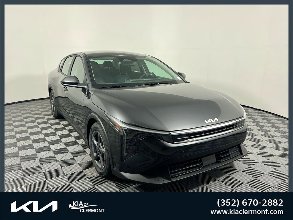 2025 Kia K4 LXS's photo