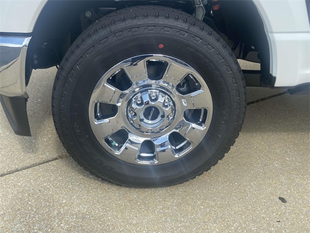 2025 Ford F-350 photo 6