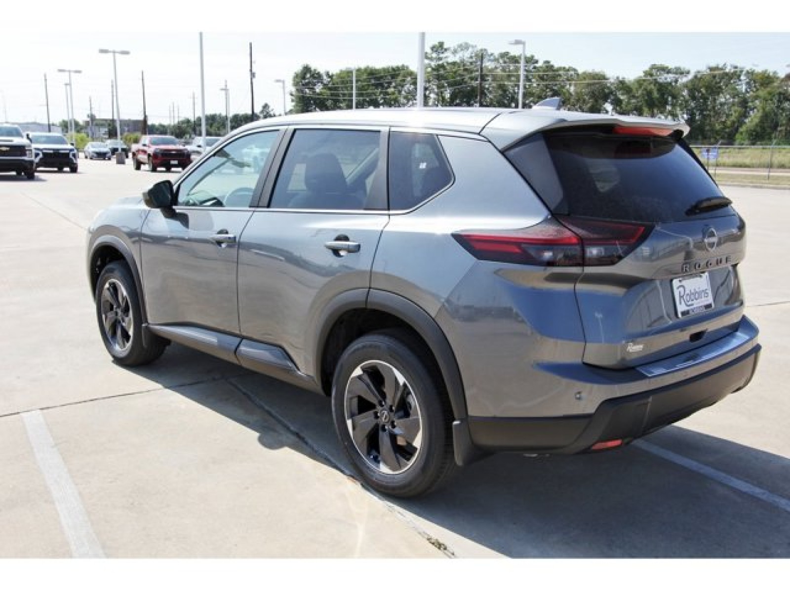2026 Nissan Rogue SV photo 2
