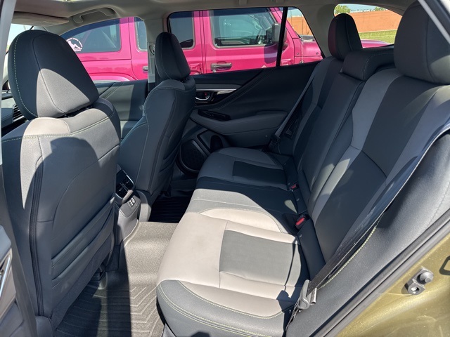 2024 Subaru Outback Onyx Edition photo 7