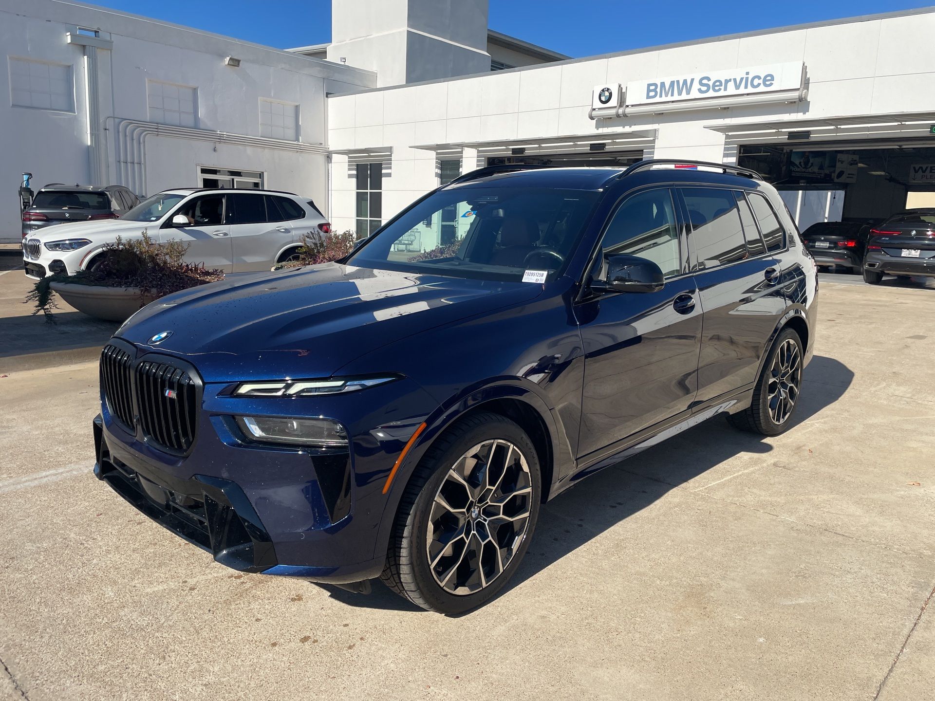 2024 BMW X7 M60i's photo
