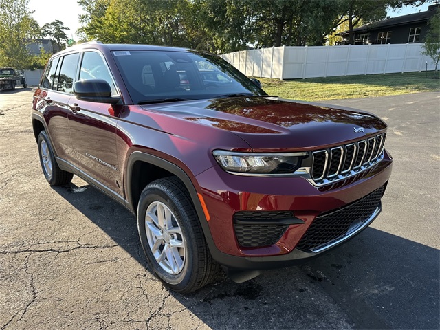 2025 Jeep Grand Cherokee Laredo X photo 4