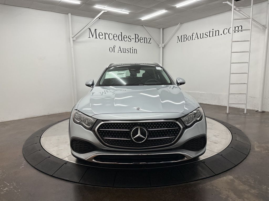 2026 Mercedes Benz E 450 4MATIC All-Terrain photo 2