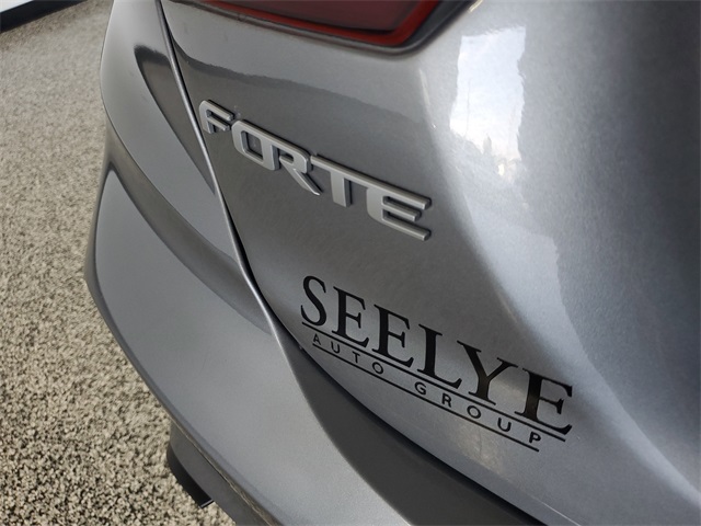 2023 Kia Forte LXS photo 25