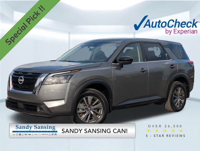2024 Nissan Pathfinder S's photo