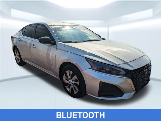 2024 Nissan Altima 2.5 S photo 2