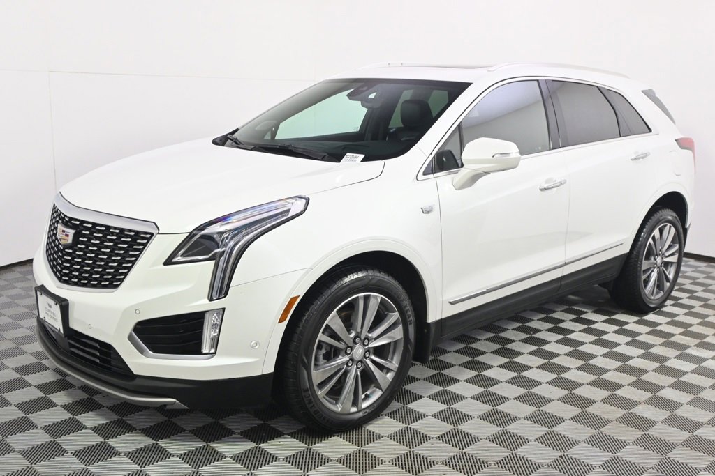 Used 2021 Cadillac XT5 Premium Luxury with VIN 1GYKNDRS0MZ228484 for sale in Minneapolis, Minnesota