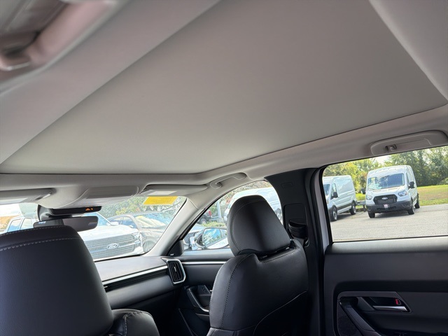 2025 Mazda CX-50 2.5 S Premium photo 8