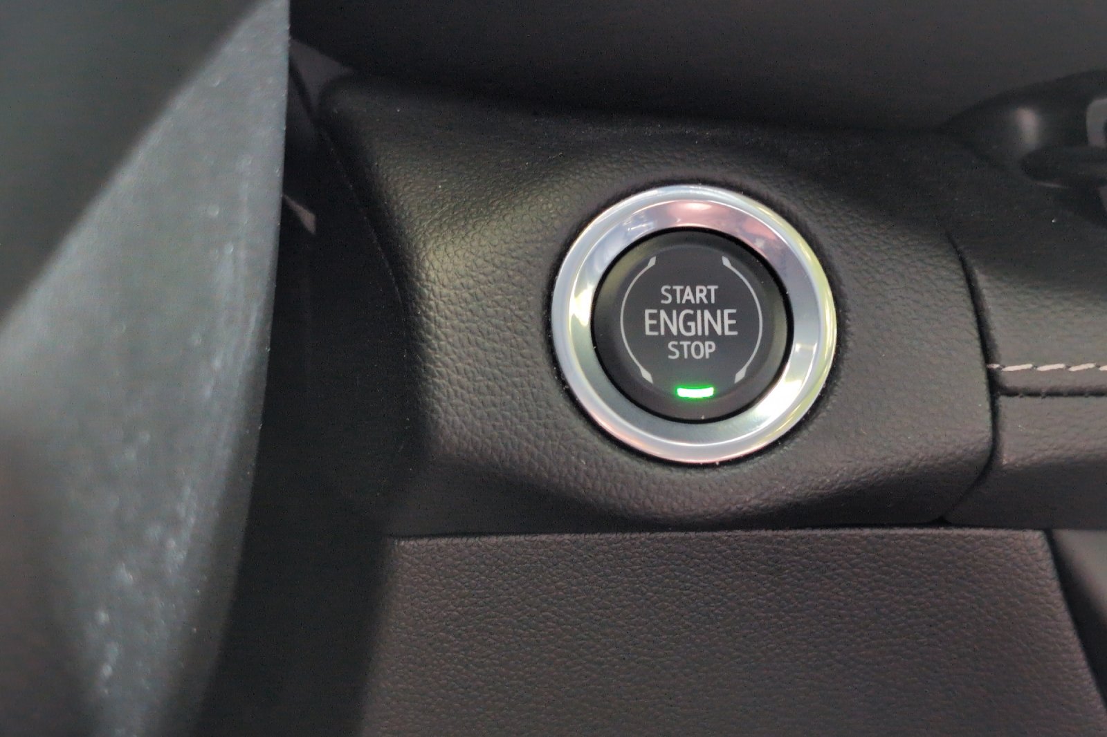 2022 Buick Envision Essence photo 19