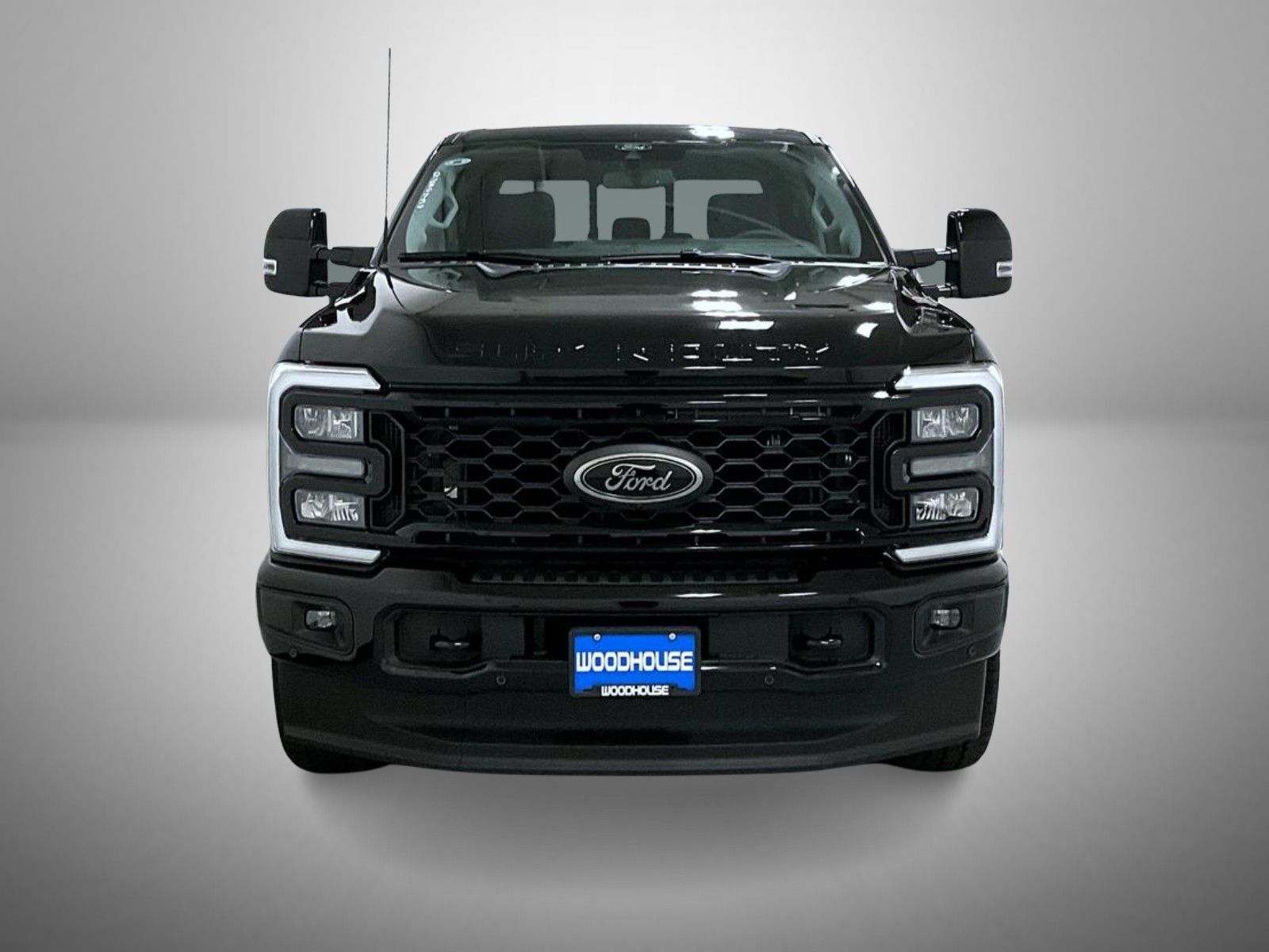 2025 Ford F-350 Lariat photo 2
