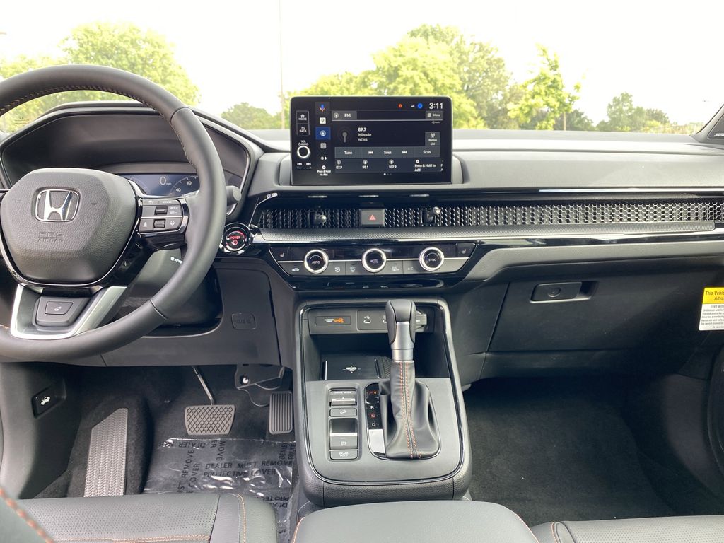 2026 Honda CR-V Hybrid Sport Touring photo 5