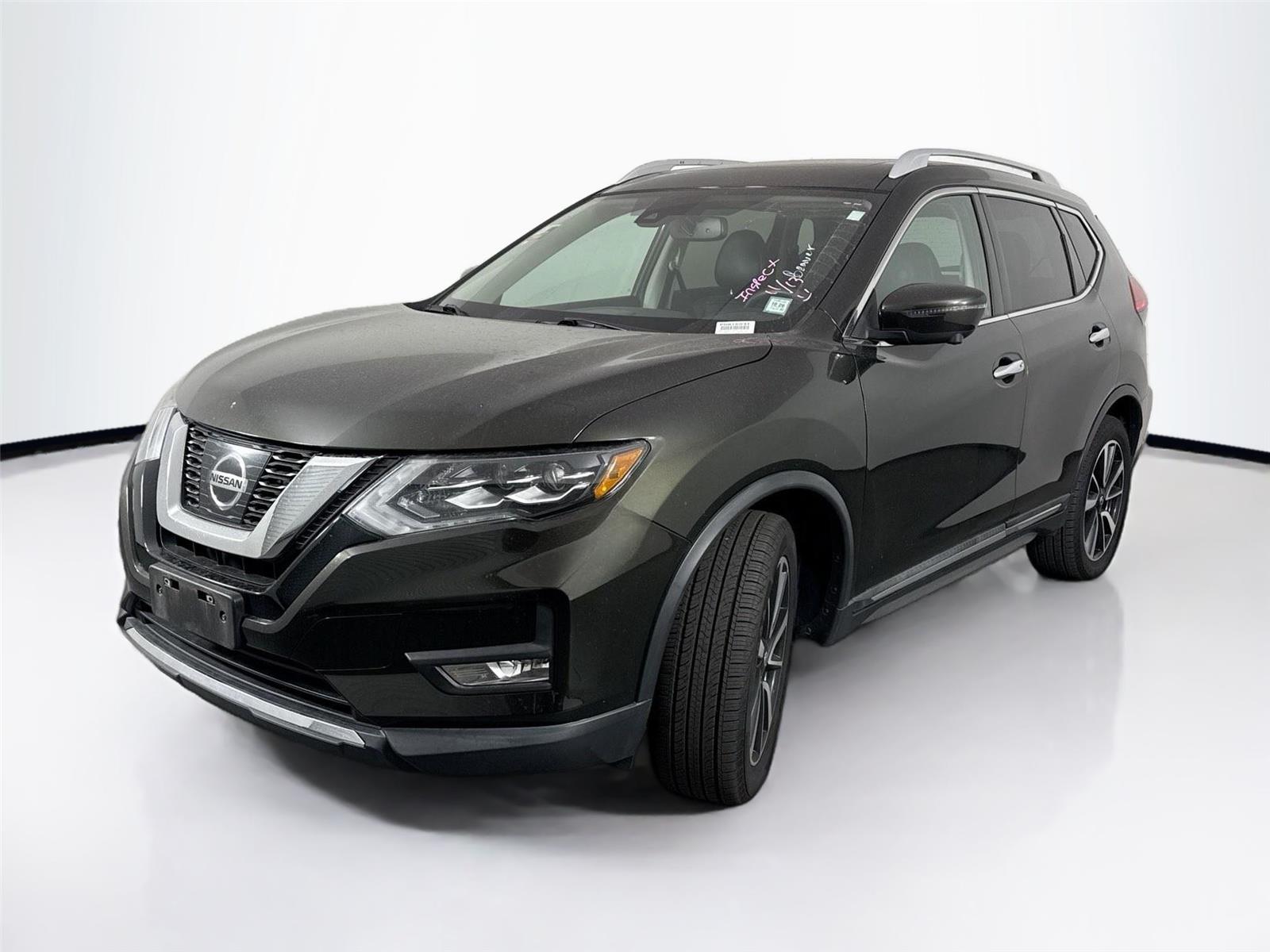 2017 Nissan Rogue SL photo 2