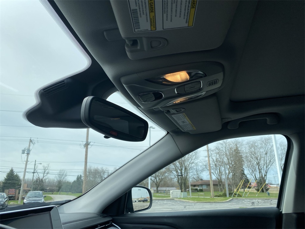 2022 Jeep Compass Latitude photo 21